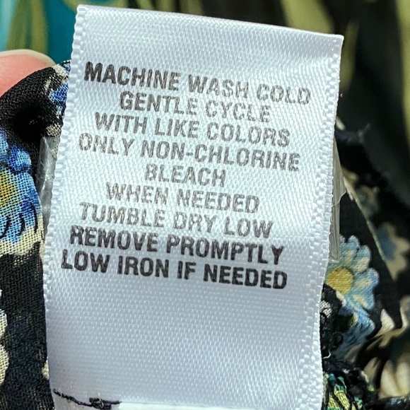 Sheer blouse - Picture 10 of 10